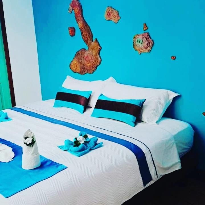 Suite Galarous Island بويرتو أيورا المظهر الخارجي الصورة