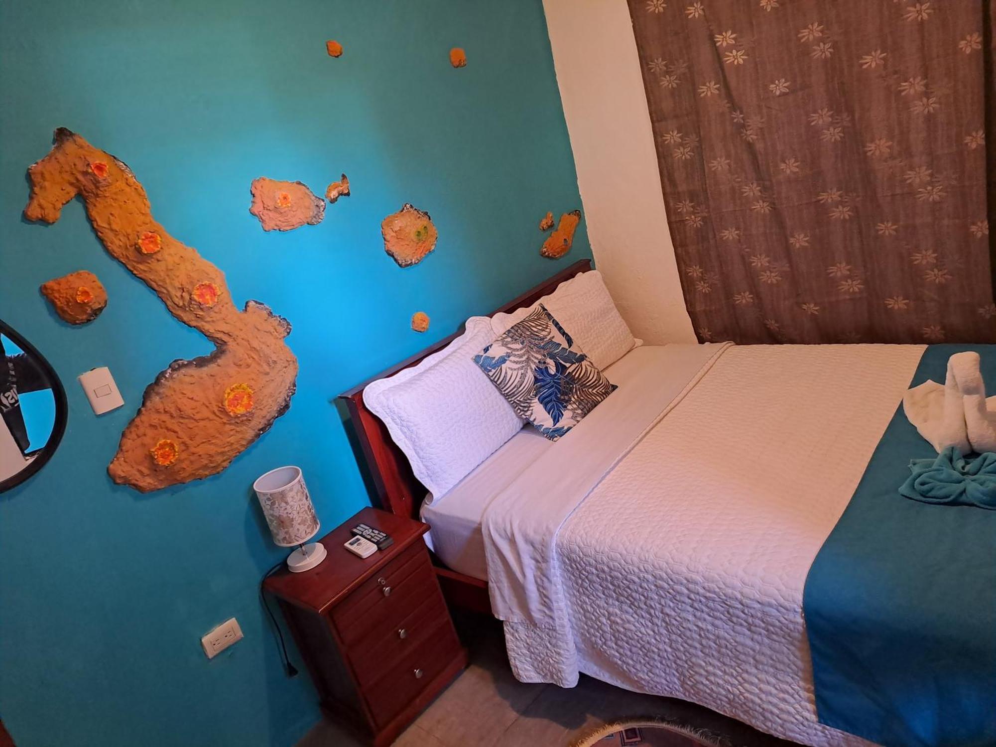 Suite Galarous Island بويرتو أيورا المظهر الخارجي الصورة